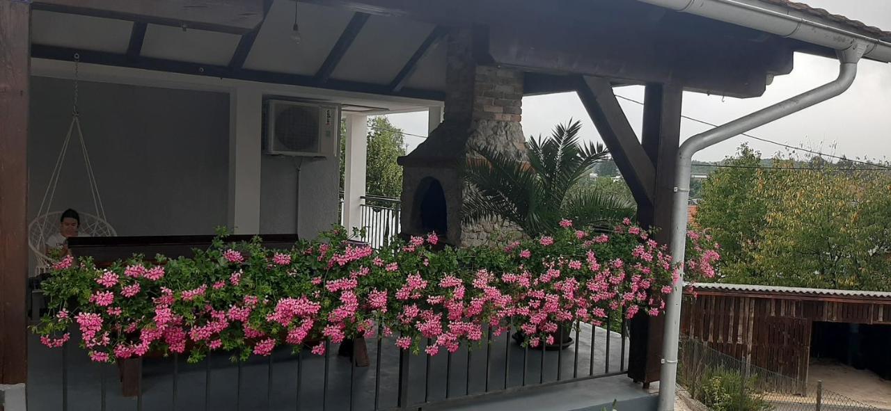 Apartman Melani Слуни Екстериор снимка