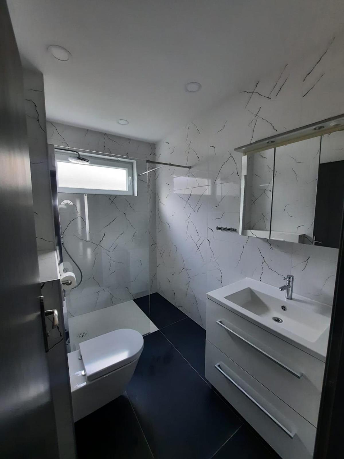 Apartman Melani Слуни Екстериор снимка